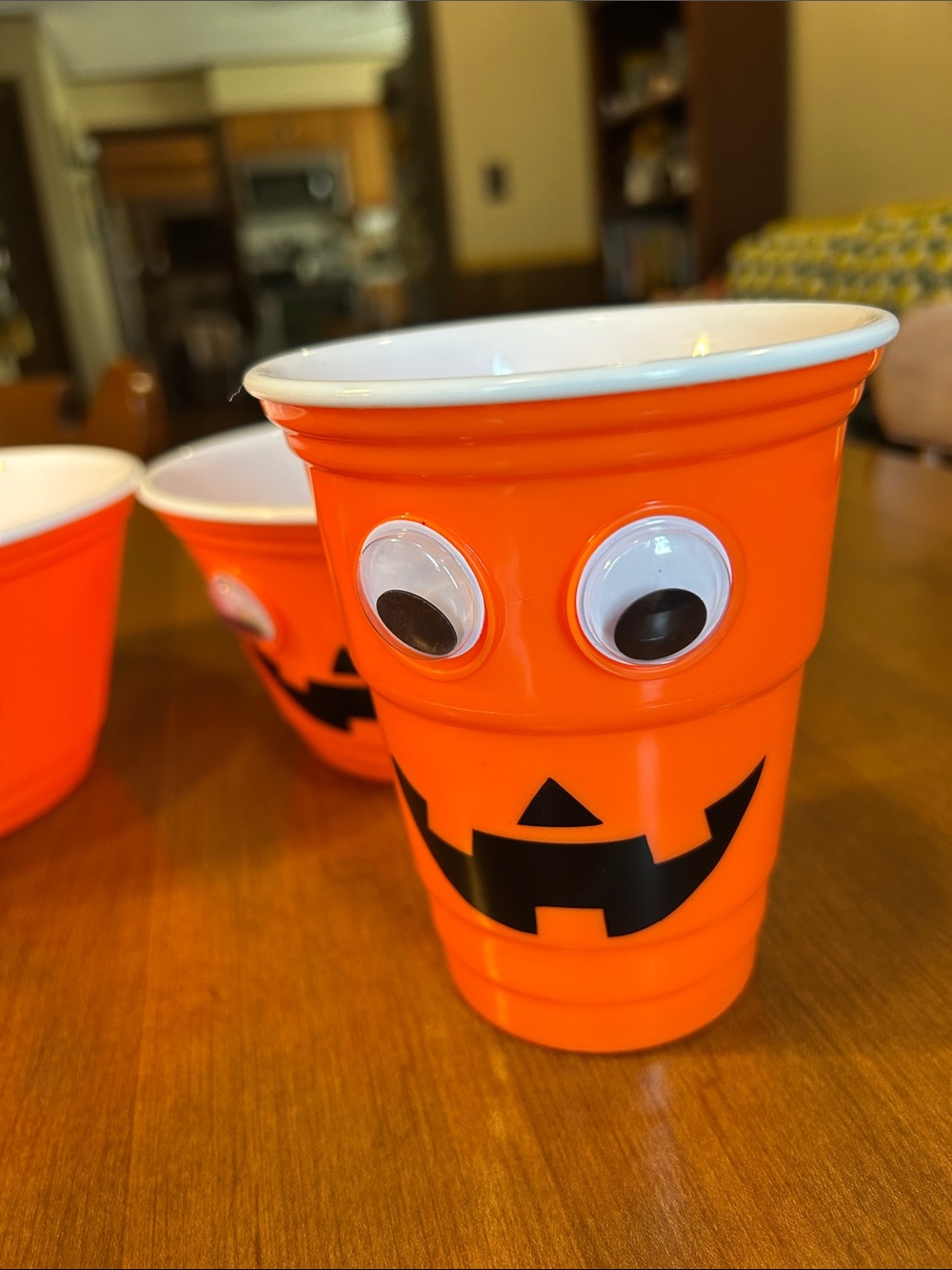 Halloween Jack-O'-Lantern Plastic Cups and Bowls - Orange - Picture 2 of 5